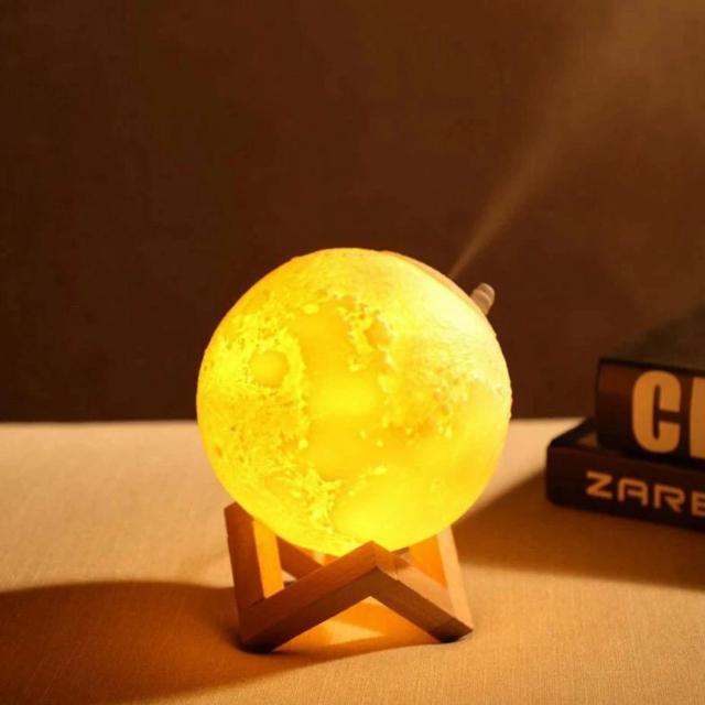 Moon Diffuser Humidifier Warm Yellow